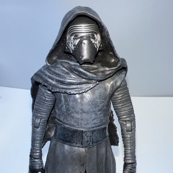 Disney Store Kylo Ren Elite Series Die Cast Action Figure‎ 7" Star Wars Toy - Picture 2 of 8
